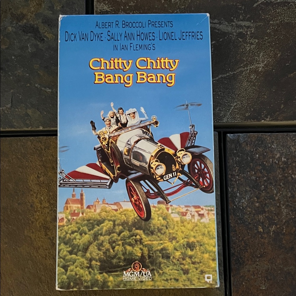 MGM/UA Classic Chitty Chitty Bang Bang (1968) VHS